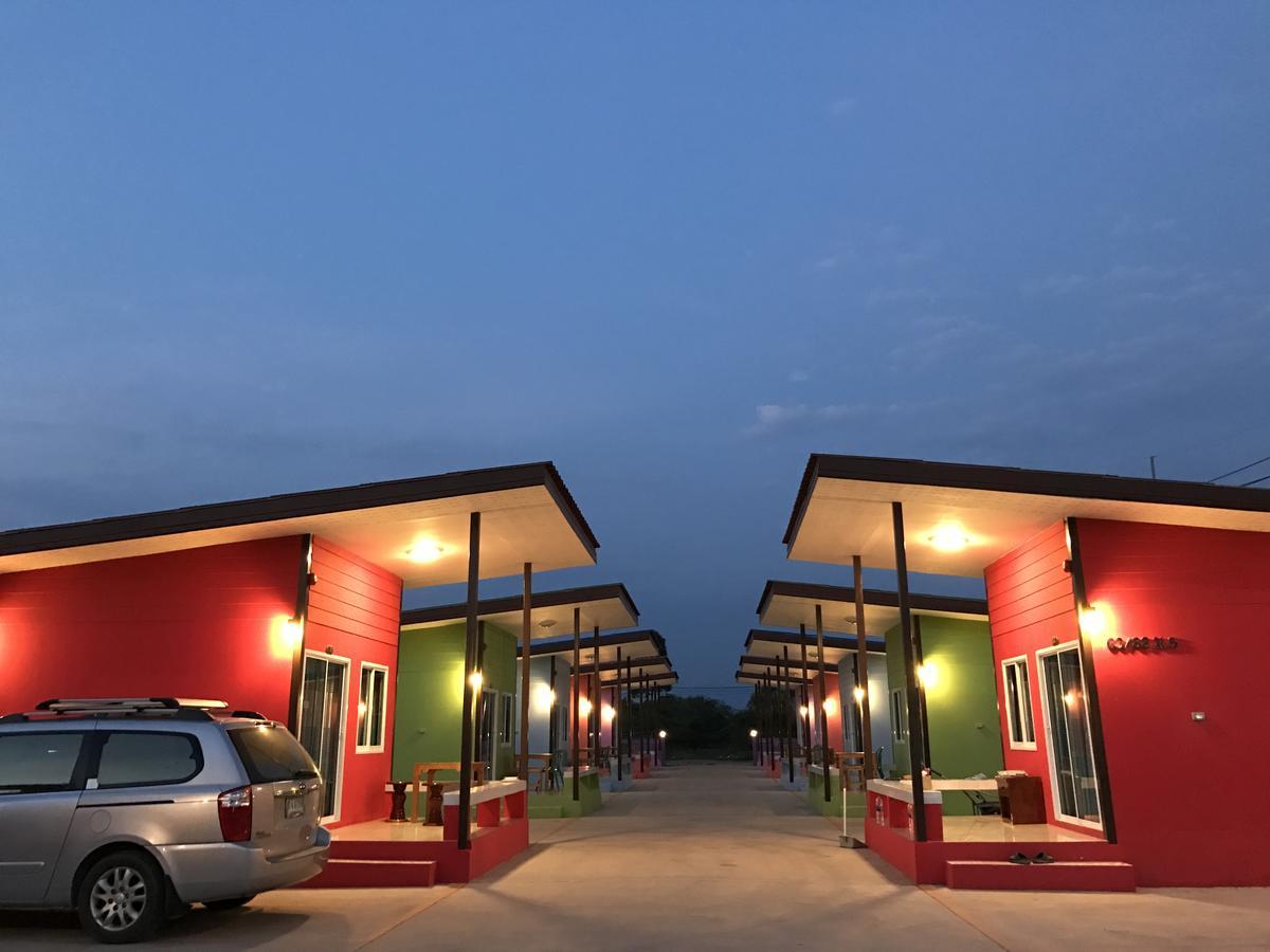 Ban Chak Lao Piarnsri Resort מראה חיצוני תמונה