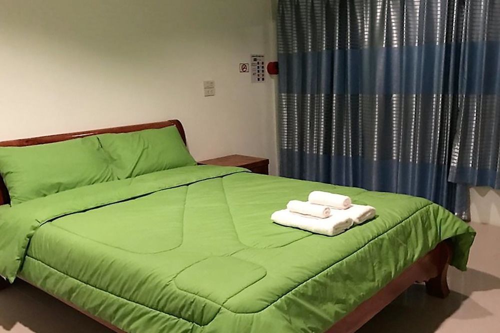 Ban Chak Lao Piarnsri Resort מראה חיצוני תמונה